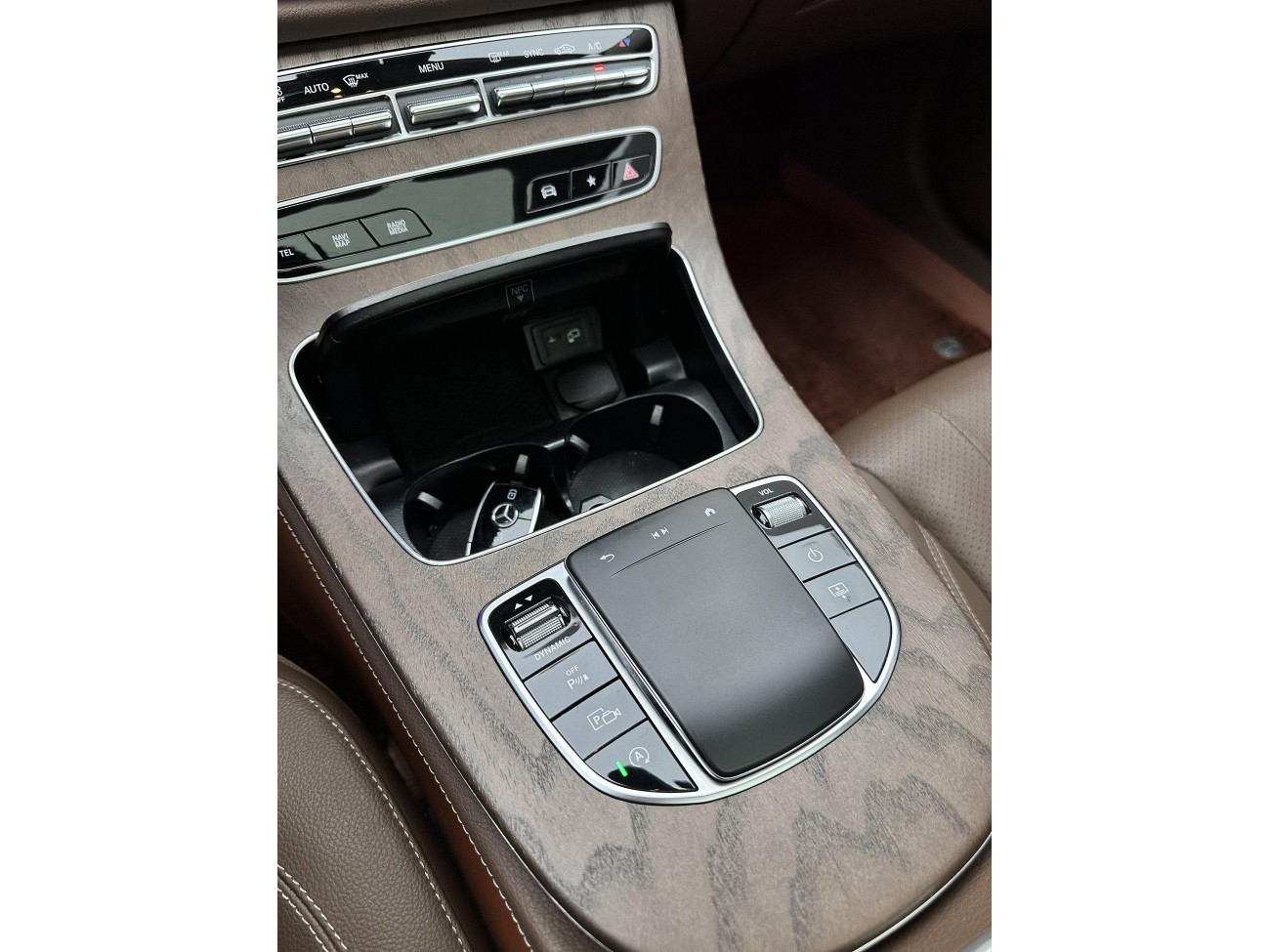 Mercedes-Benz E 300 L 2022