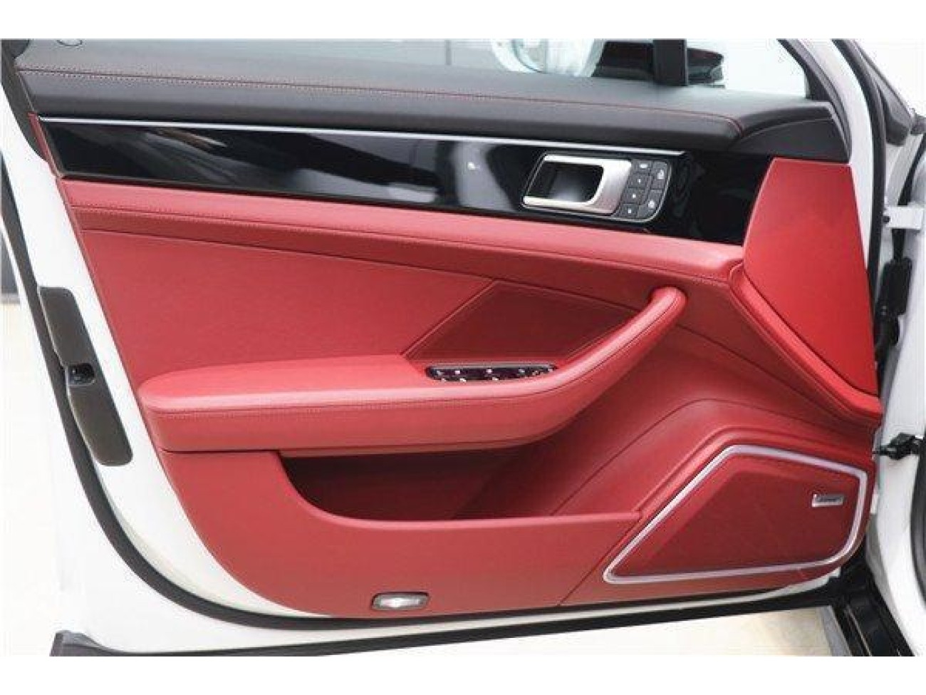 Porsche Panamera 2024