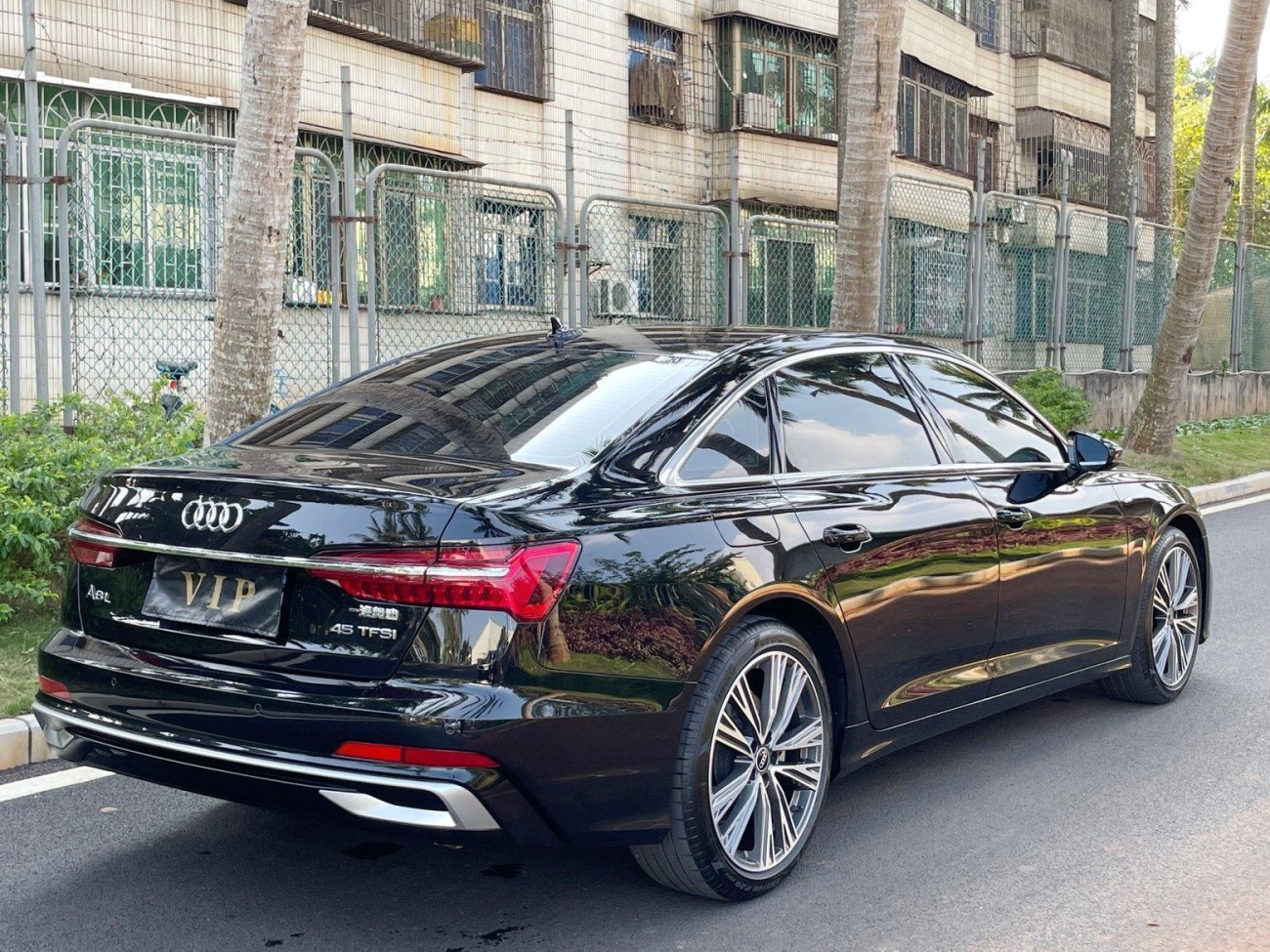 Audi A6L 45 TFSI 2025