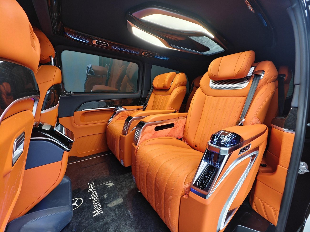 Mercedes-Benz V 2024