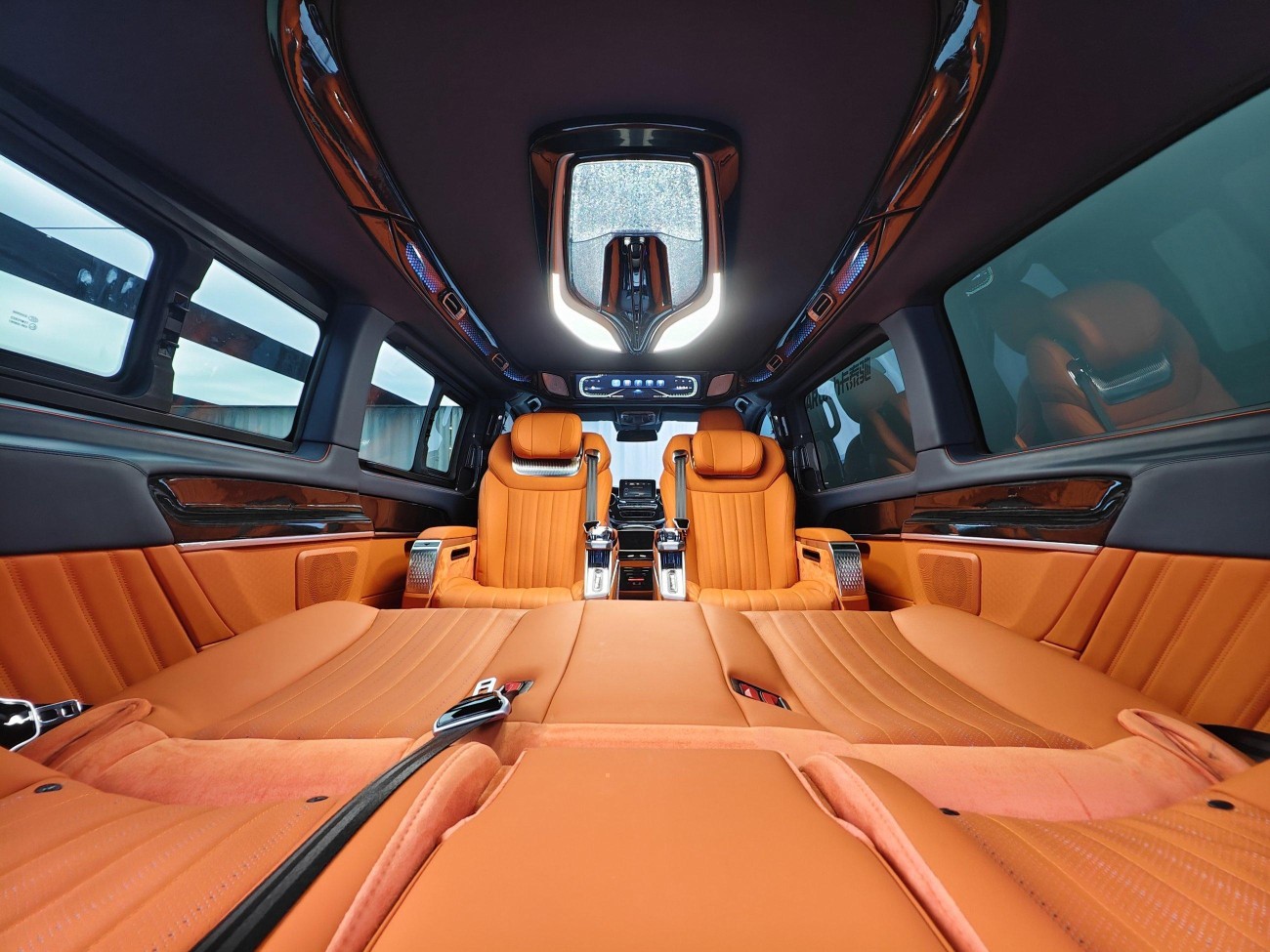 Mercedes-Benz V 2024