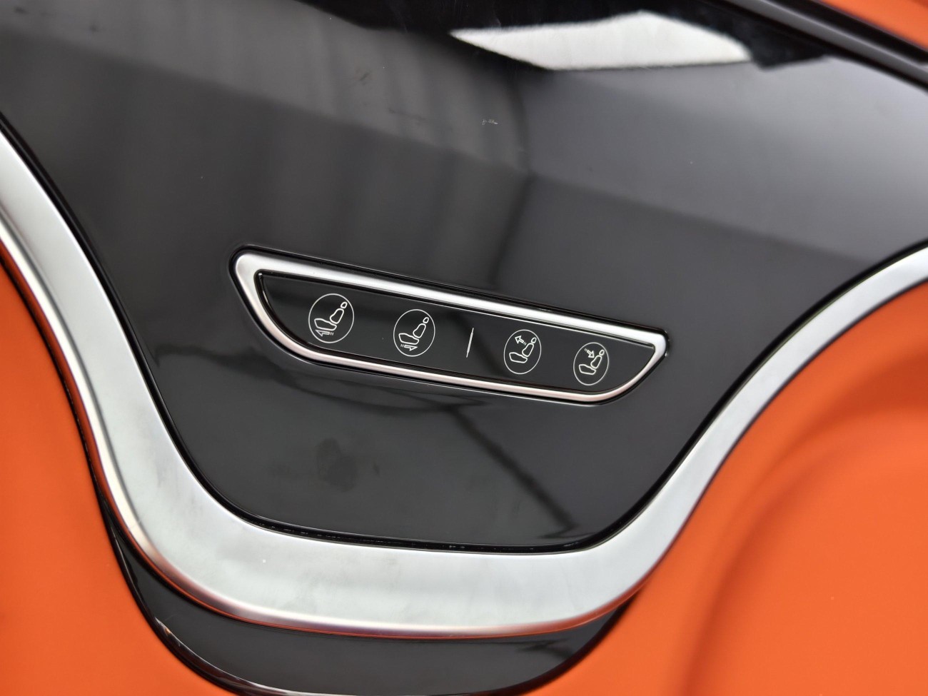 Mercedes-Benz V 2024