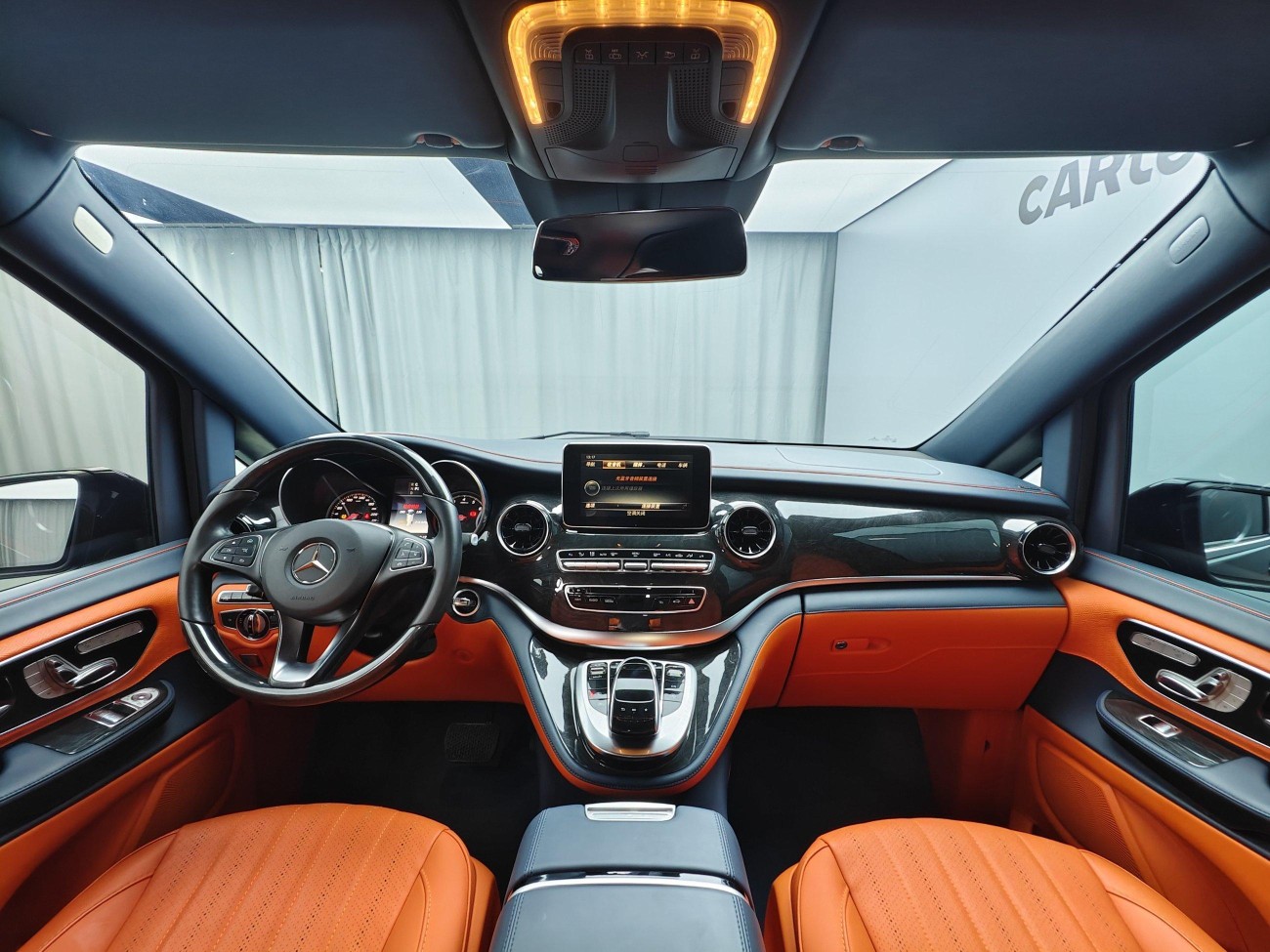 Mercedes-Benz V 2024