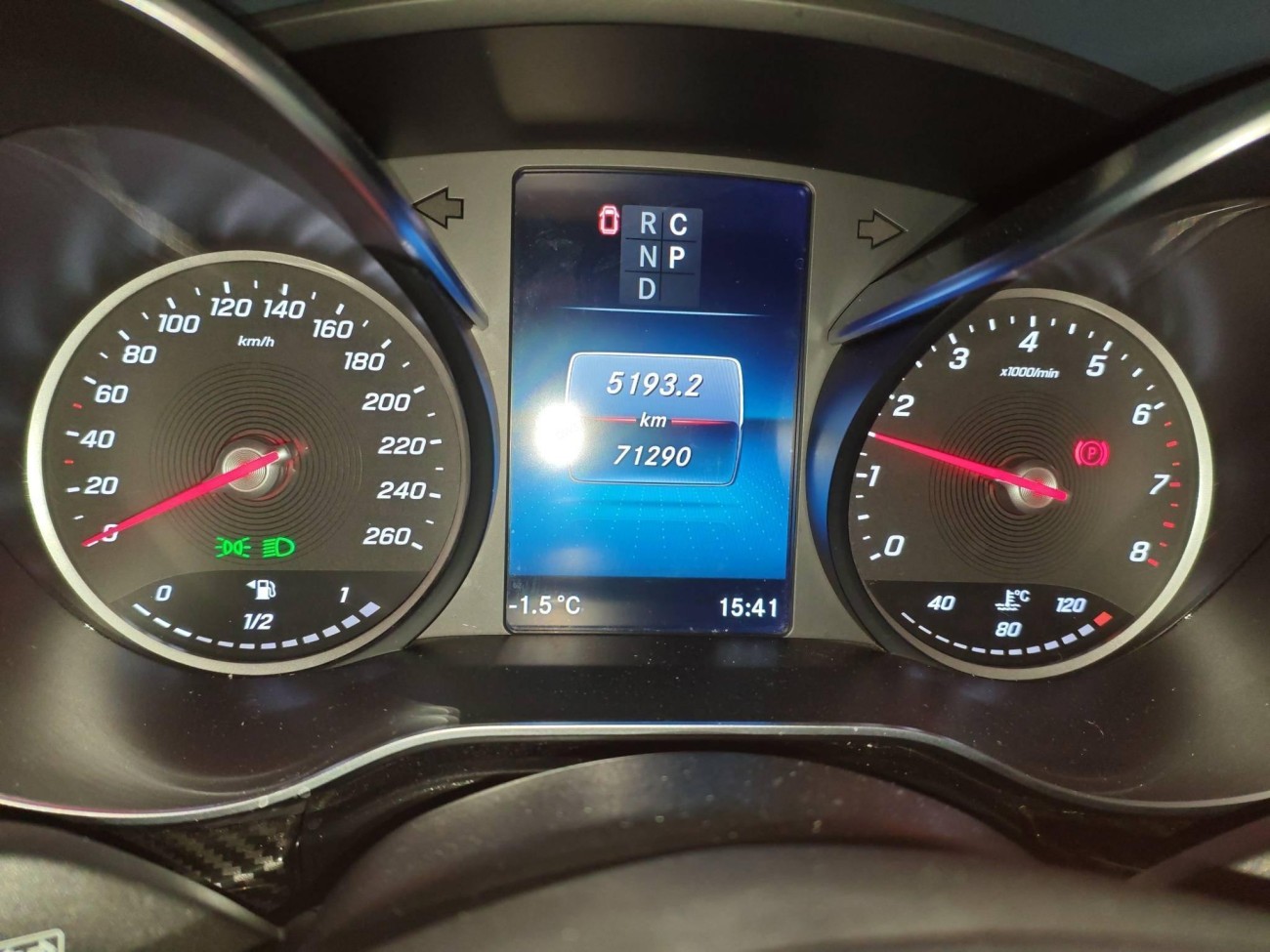 Mercedes-Benz V 2024