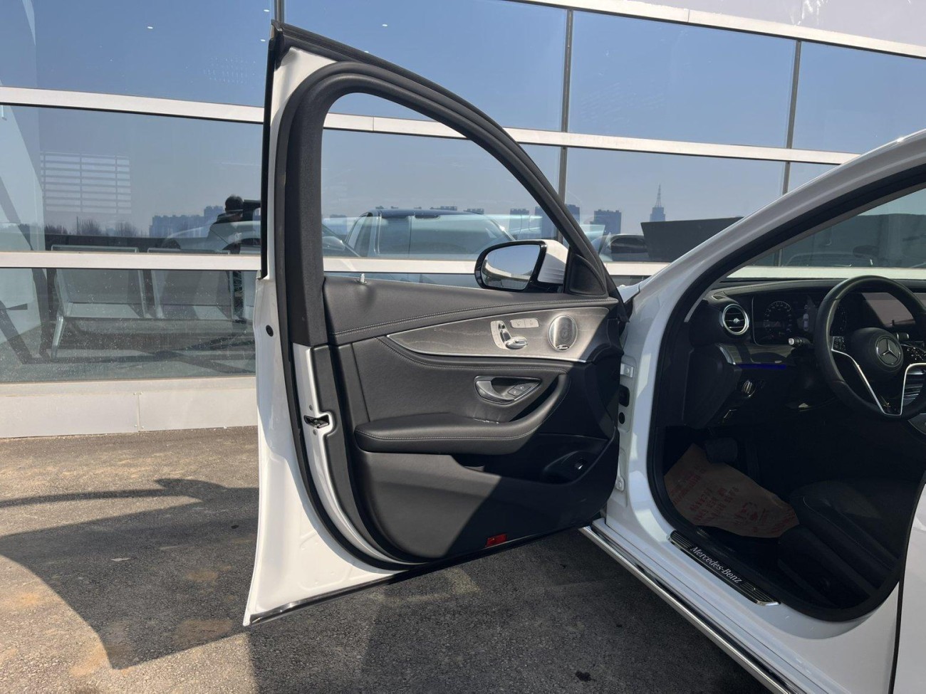 Mercedes-Benz E 300 L 2023