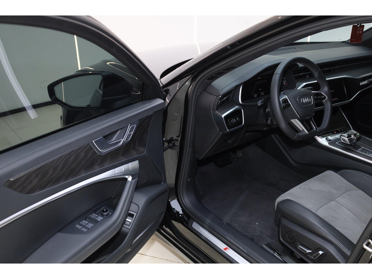 Audi A6L 45 TFSI 2025