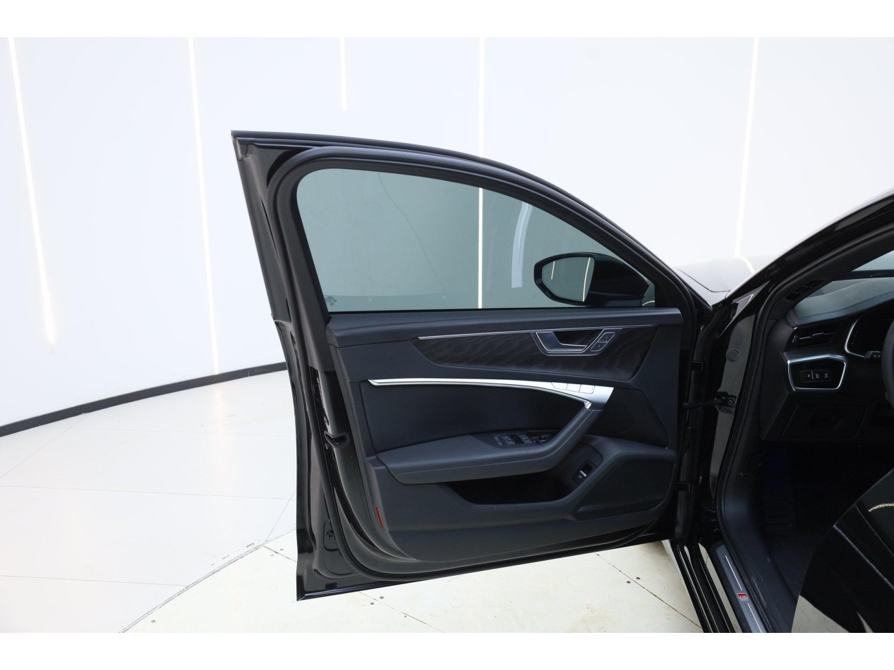 Audi A6L 45 TFSI 2025