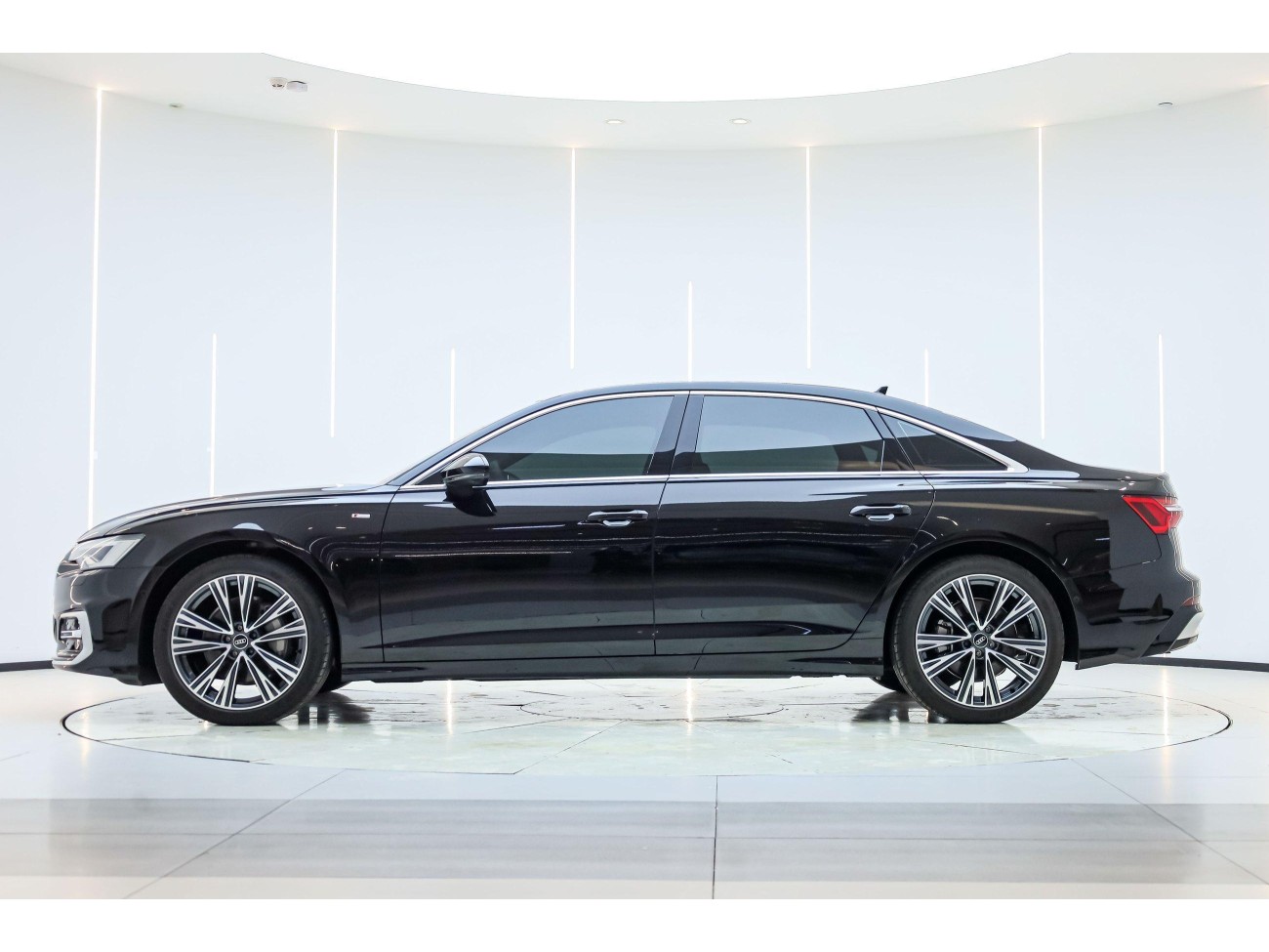 Audi A6L 45 TFSI 2025