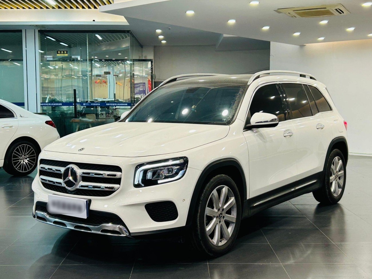 Mercedes-Benz GLB 2020