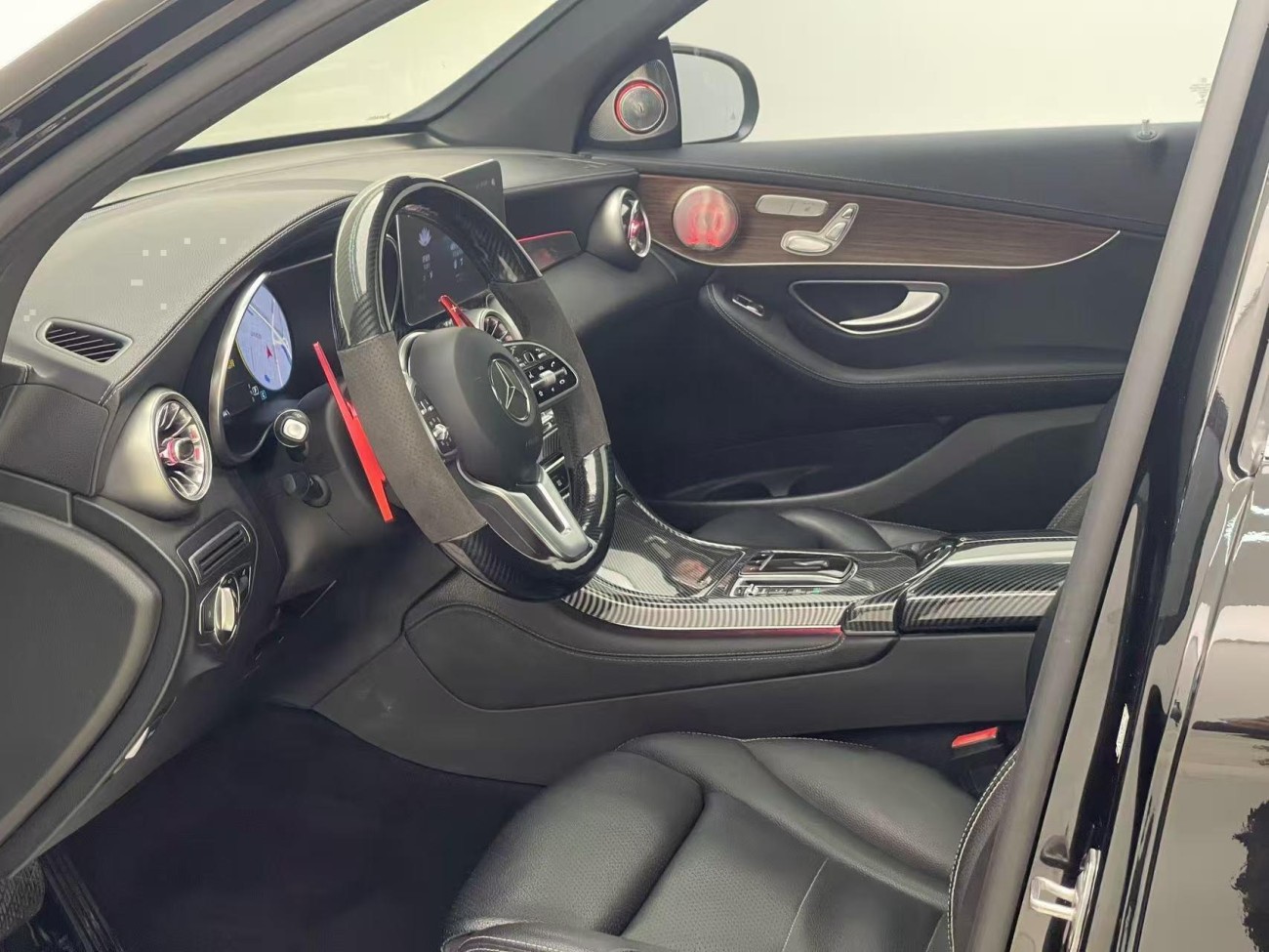 Mercedes-Benz GLC 300 L 2021