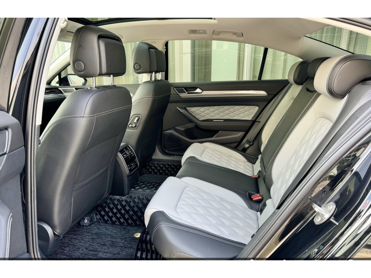 Volkswagen Magotan 2024