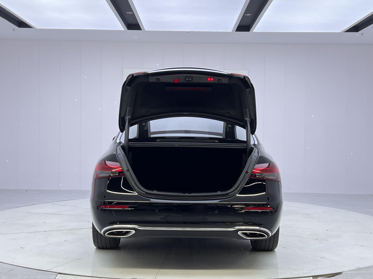 Mercedes-Benz E 300 L 2021