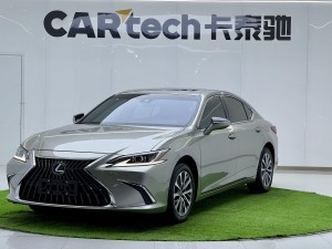 Lexus ES 200 2024