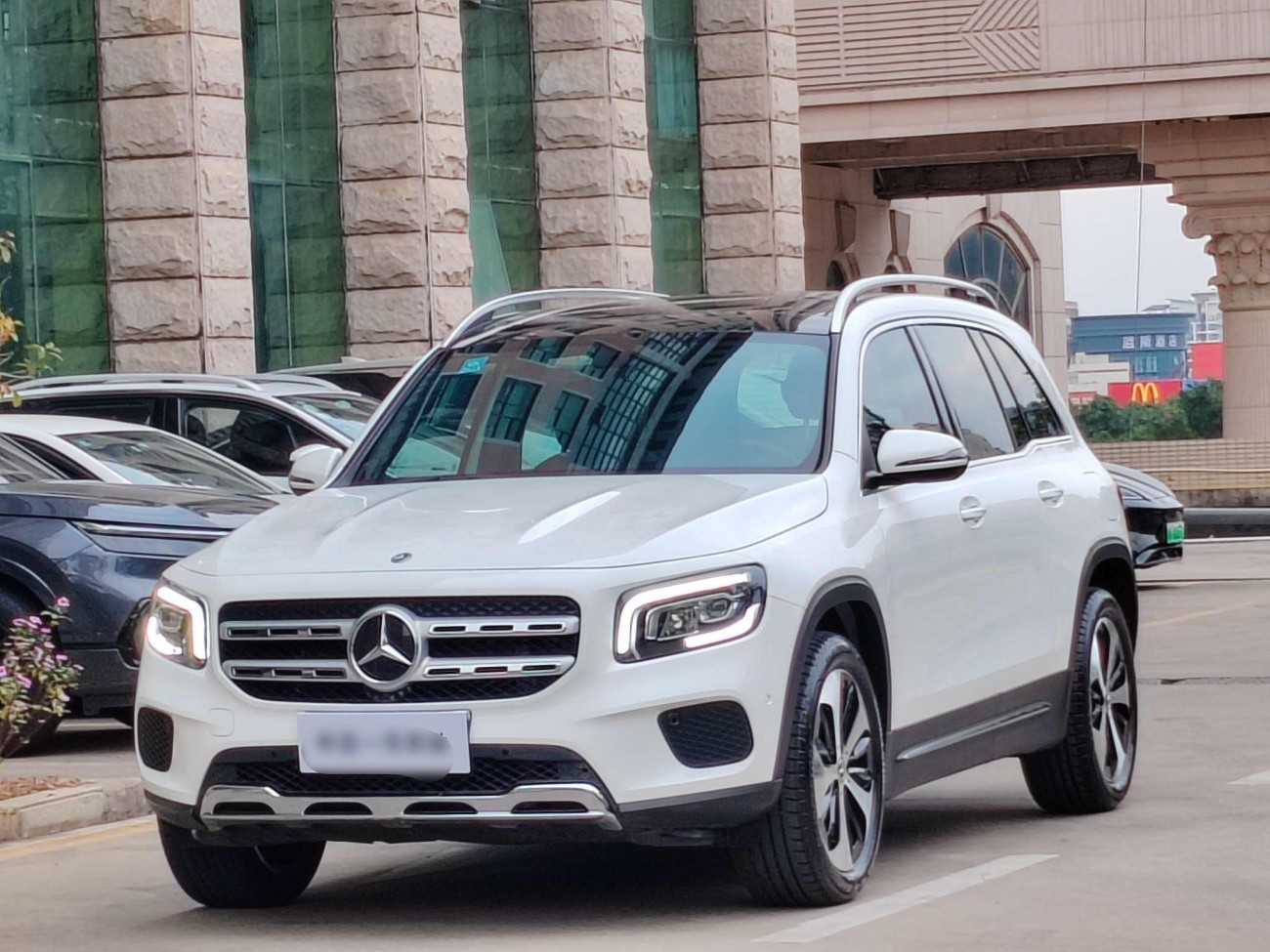 Mercedes-Benz GLB 2021