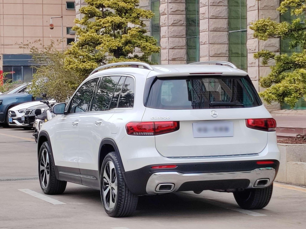 Mercedes-Benz GLB 2021