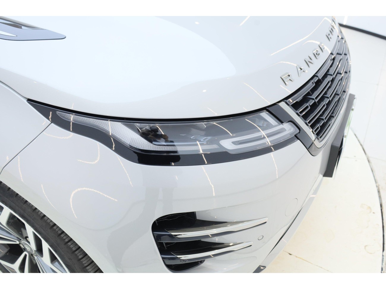 Land Rover Range Rover 2024