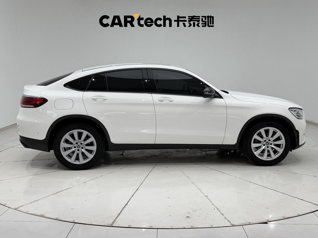 Mercedes-Benz GLC 260 4MATIC 2022