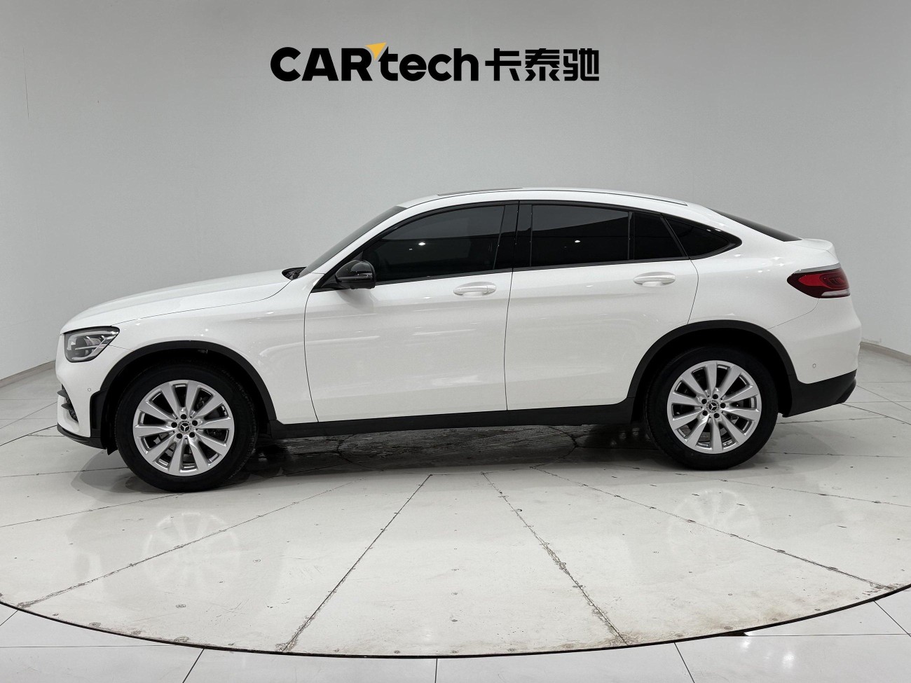 Mercedes-Benz GLC 260 4MATIC 2022