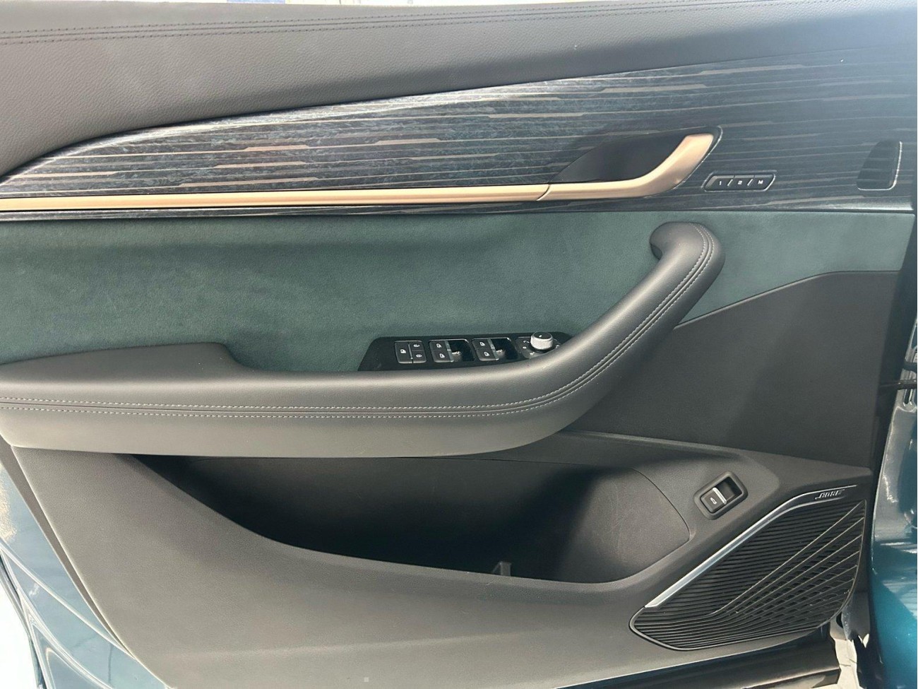 Geely Xingyue L 2021