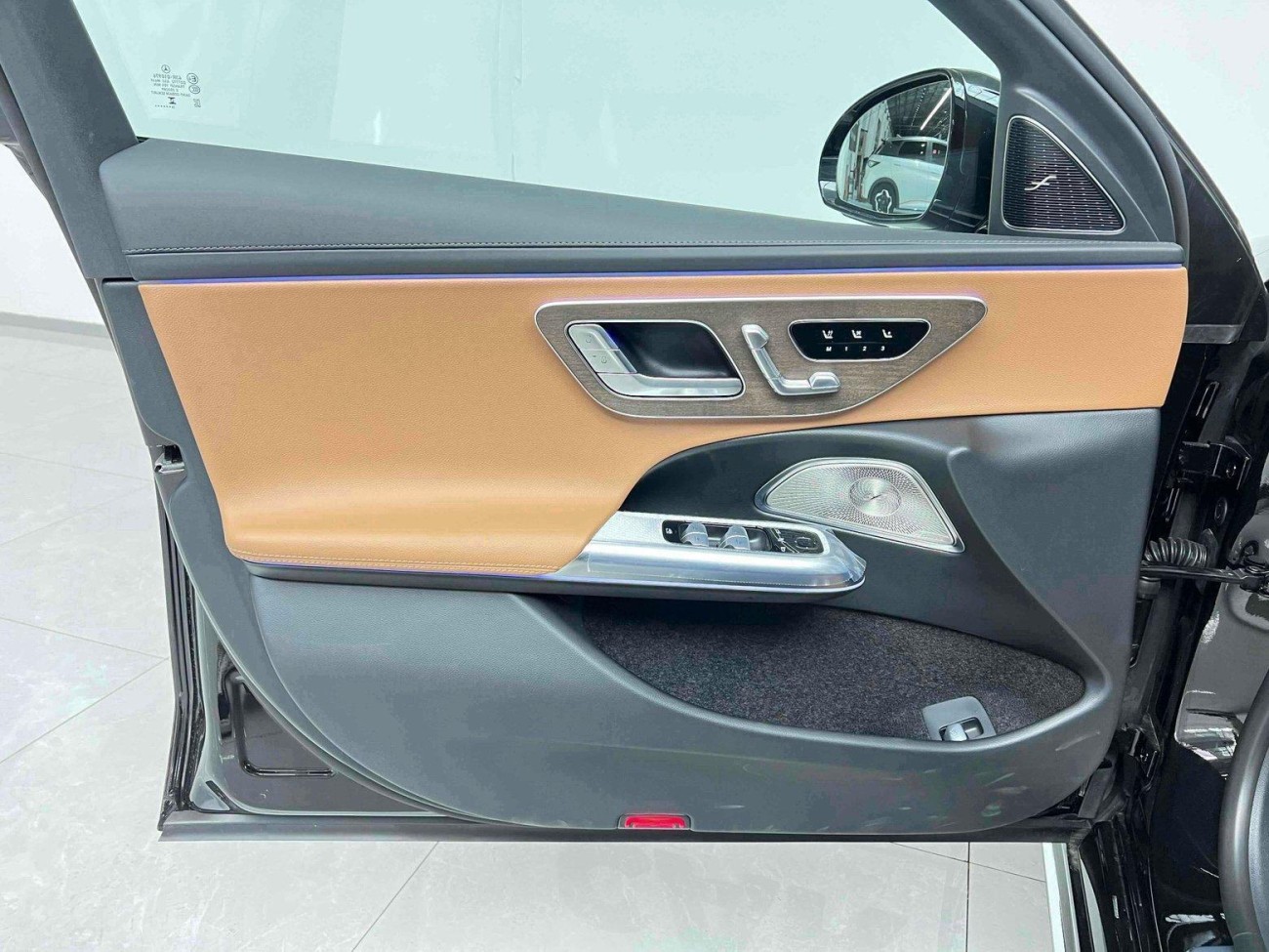 Mercedes-Benz E 300 L 2025