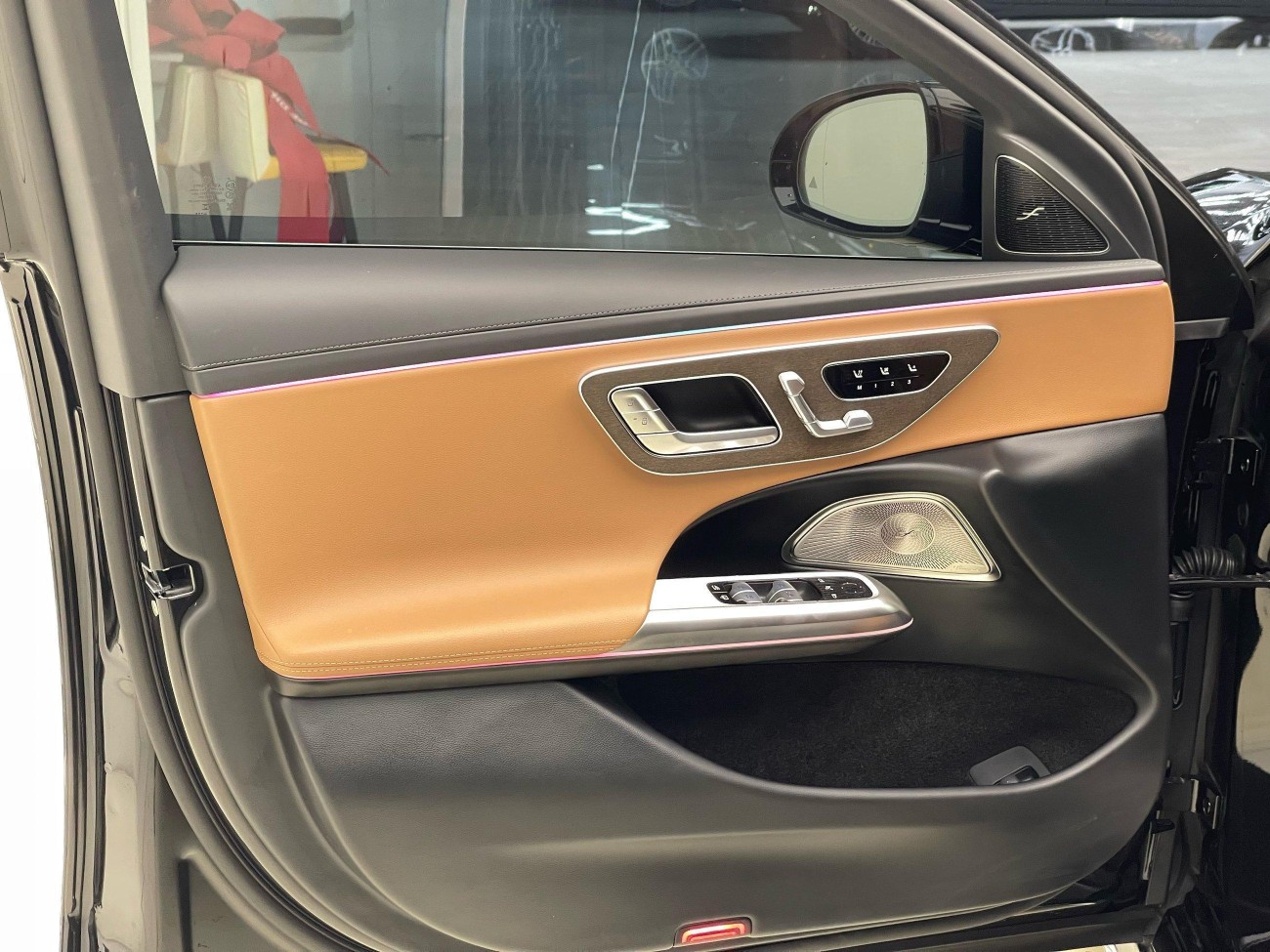 Mercedes-Benz E 300 L 2025