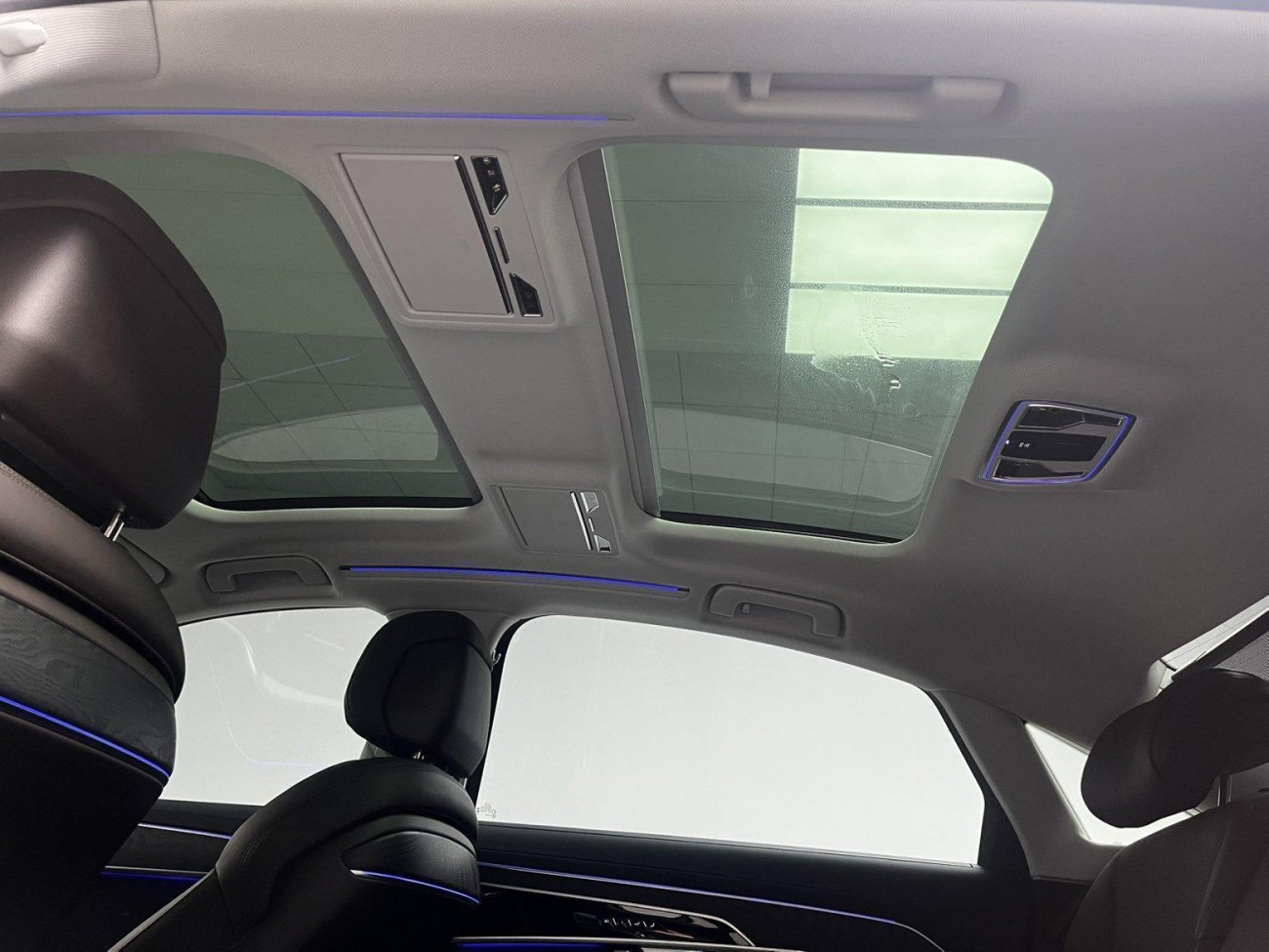 Audi A8L 45 TFSI 2023