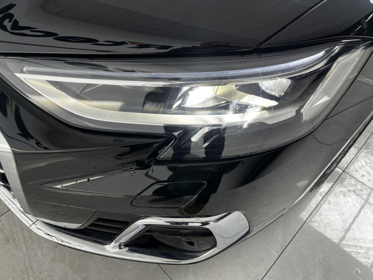 Audi A8L 45 TFSI 2023