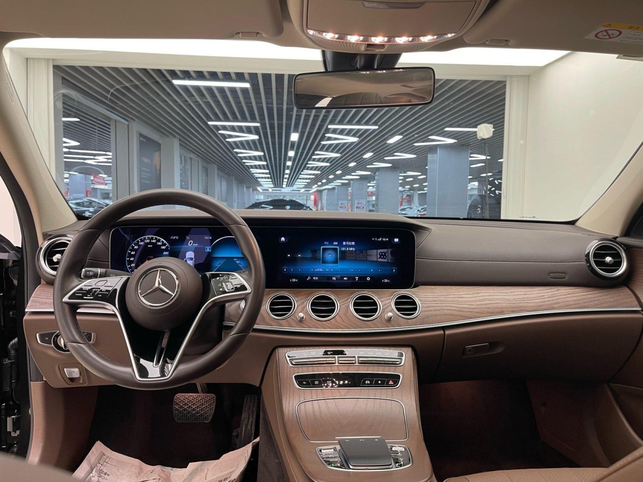 Mercedes-Benz E 300 L 2022