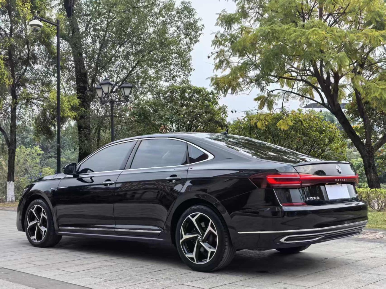 Volkswagen Passat 2024