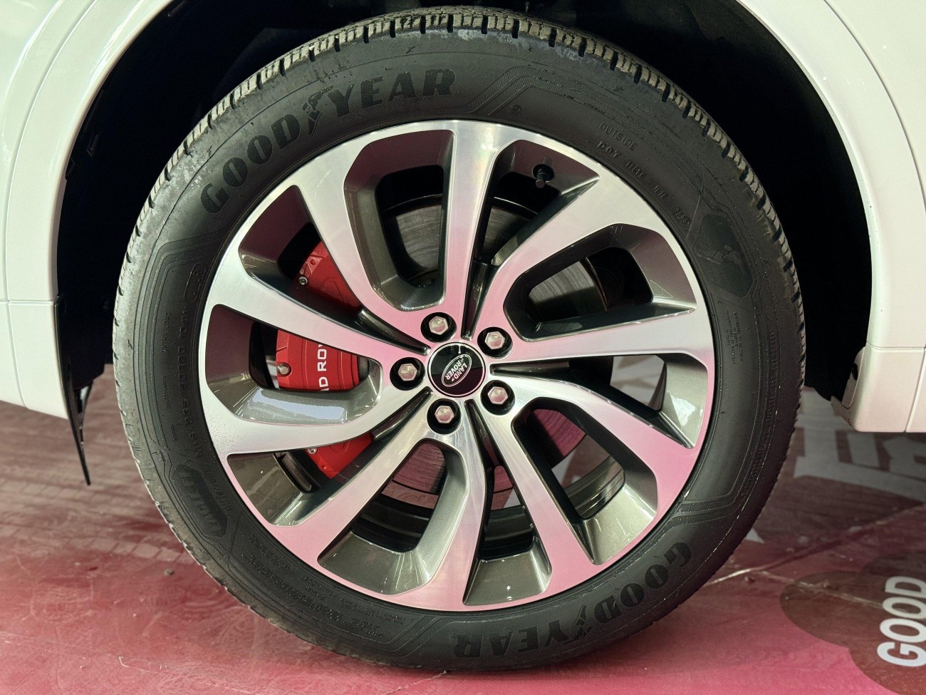 Land Rover Discovery Sport 2023