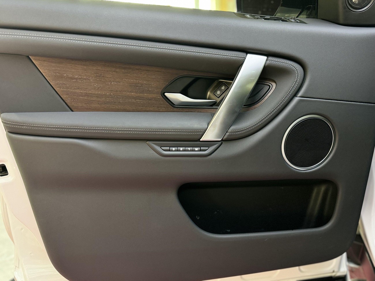 Land Rover Discovery Sport 2023