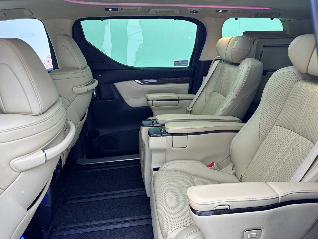 Toyota Alphard 2022