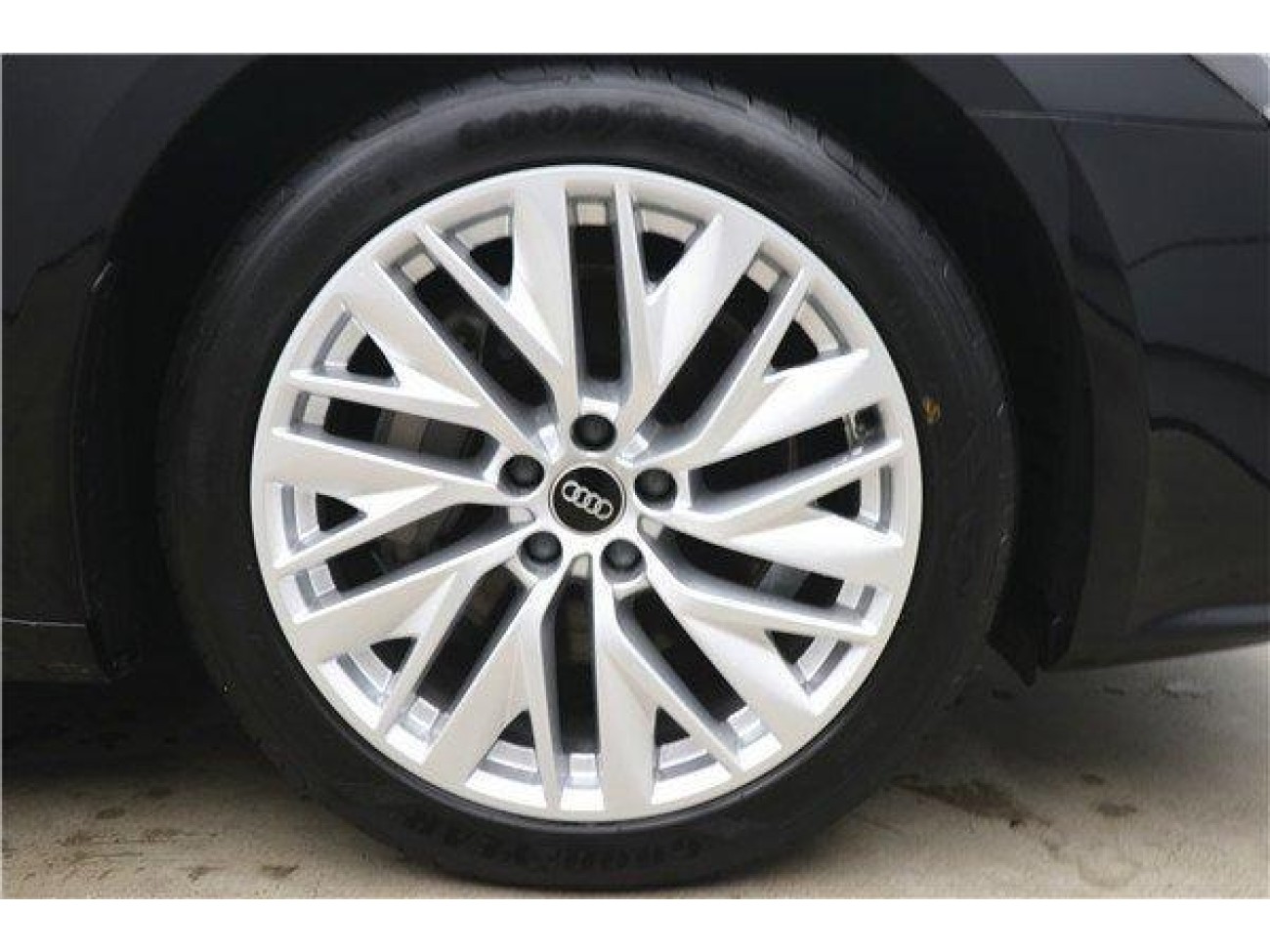 Audi A7L 45 TFSI 2023