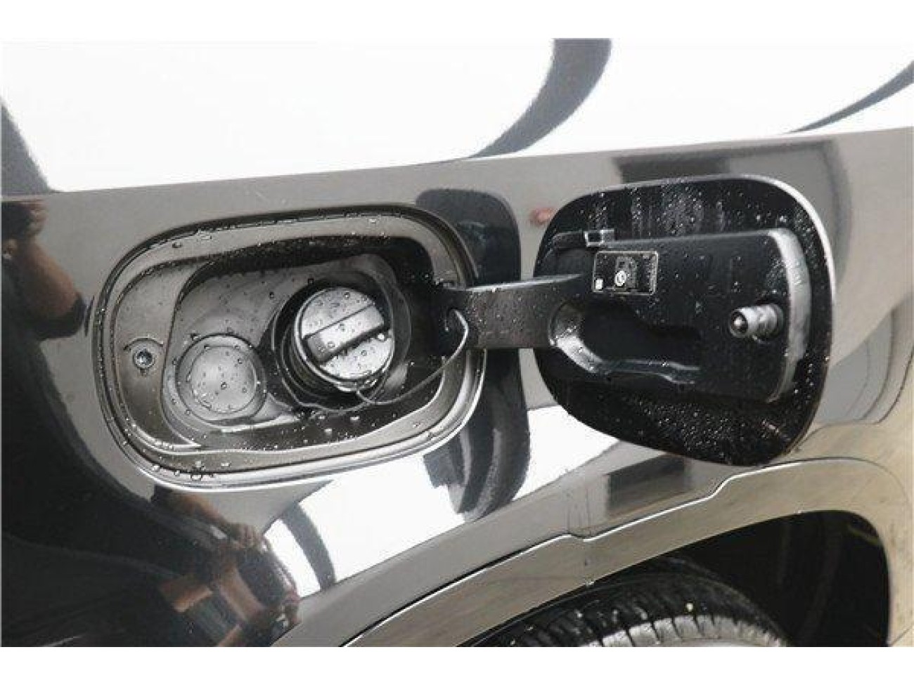 Land Rover Defender 2023