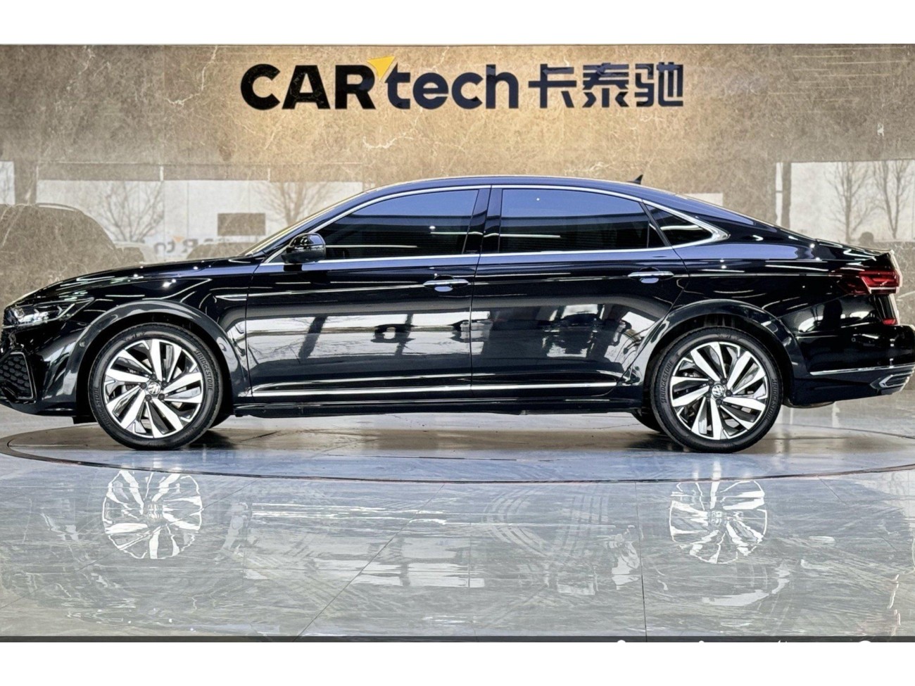 Volkswagen Passat 2024