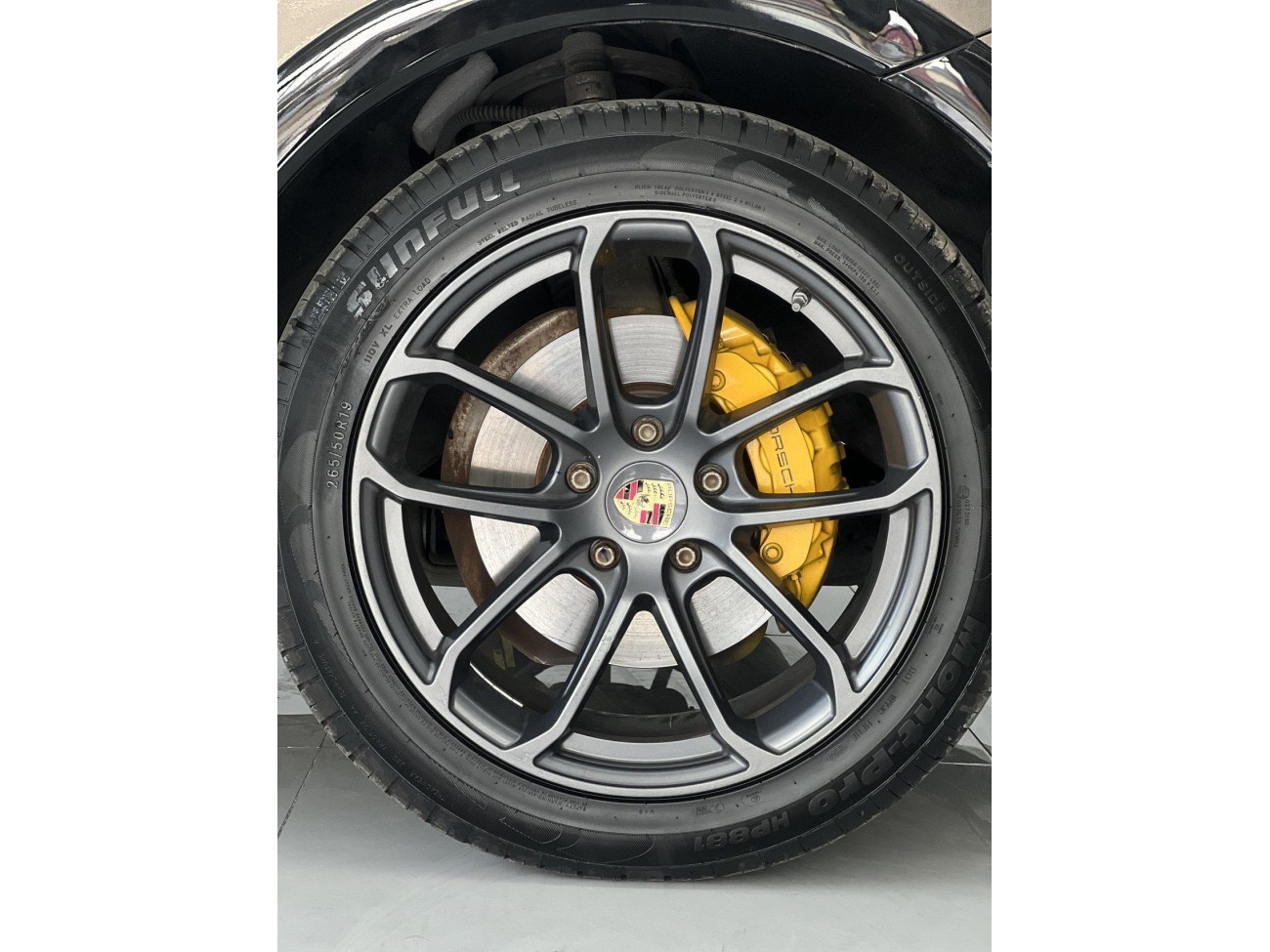 Porsche Cayenne 2011