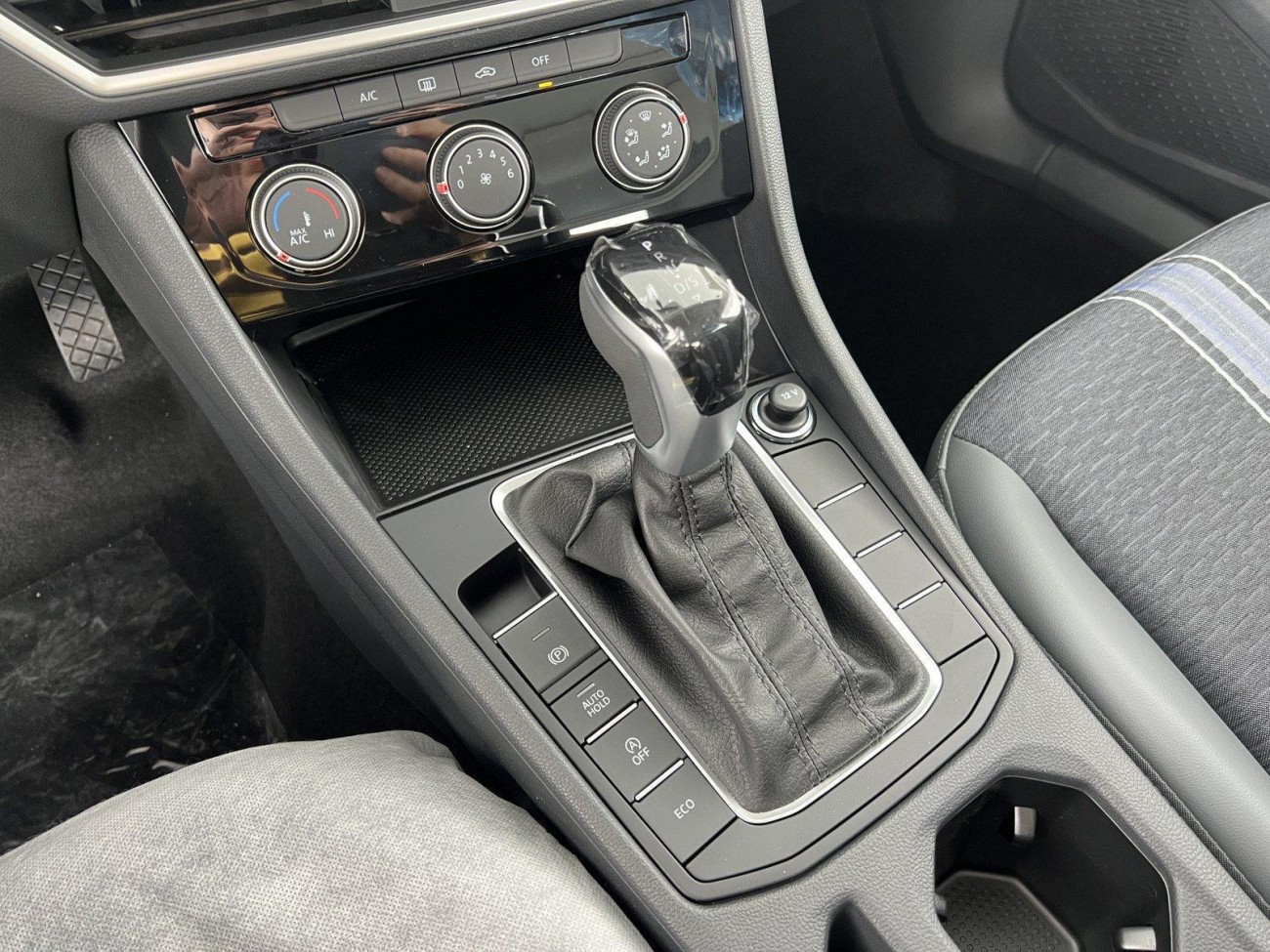 Volkswagen Sagitar 2025