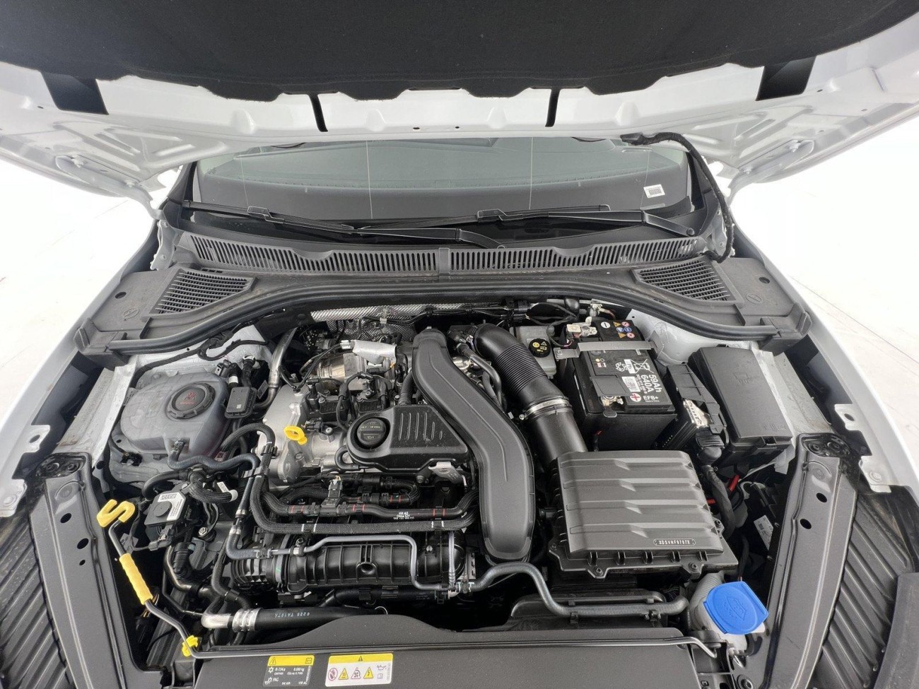 Volkswagen Sagitar 2025