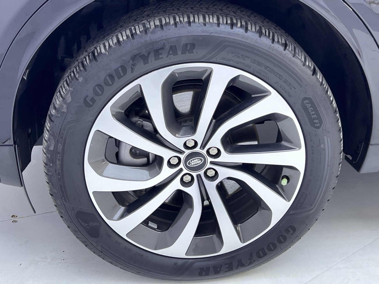 Land Rover Discovery Sport 2024