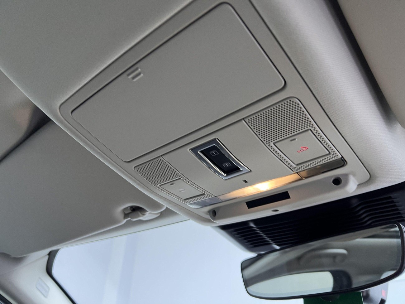 Land Rover Discovery Sport 2024