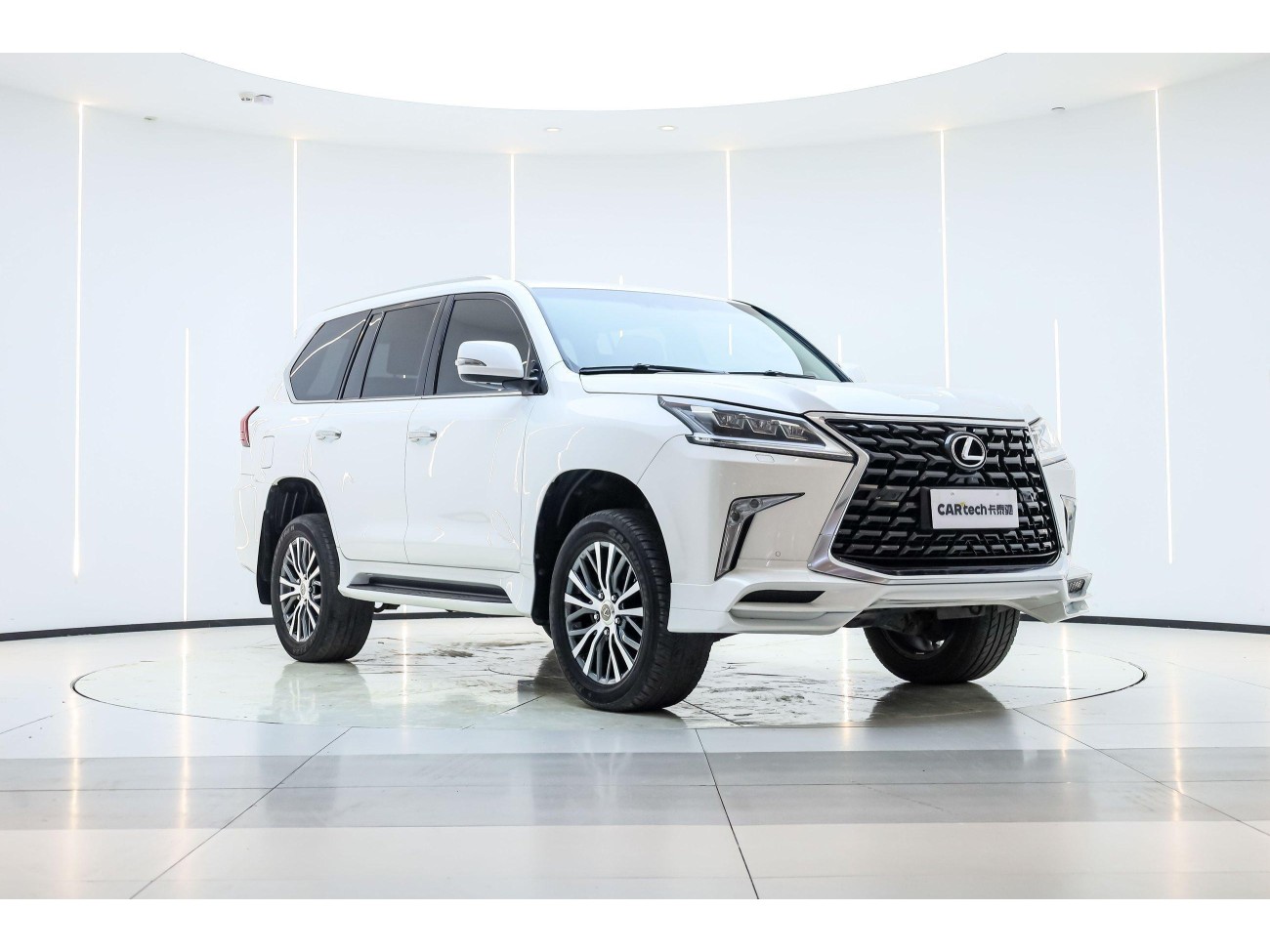 Lexus LX 570 2016
