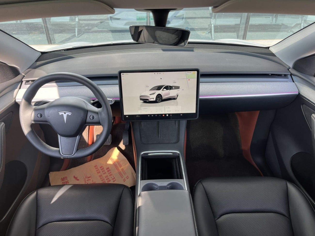 Tesla Model Y 2024