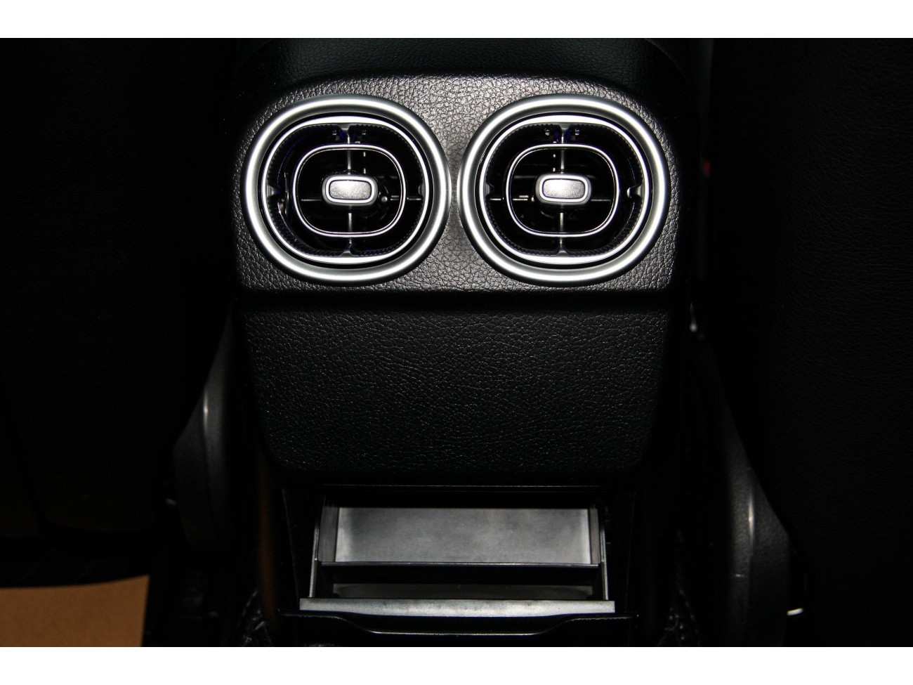 Mercedes-Benz C 260 L 2025