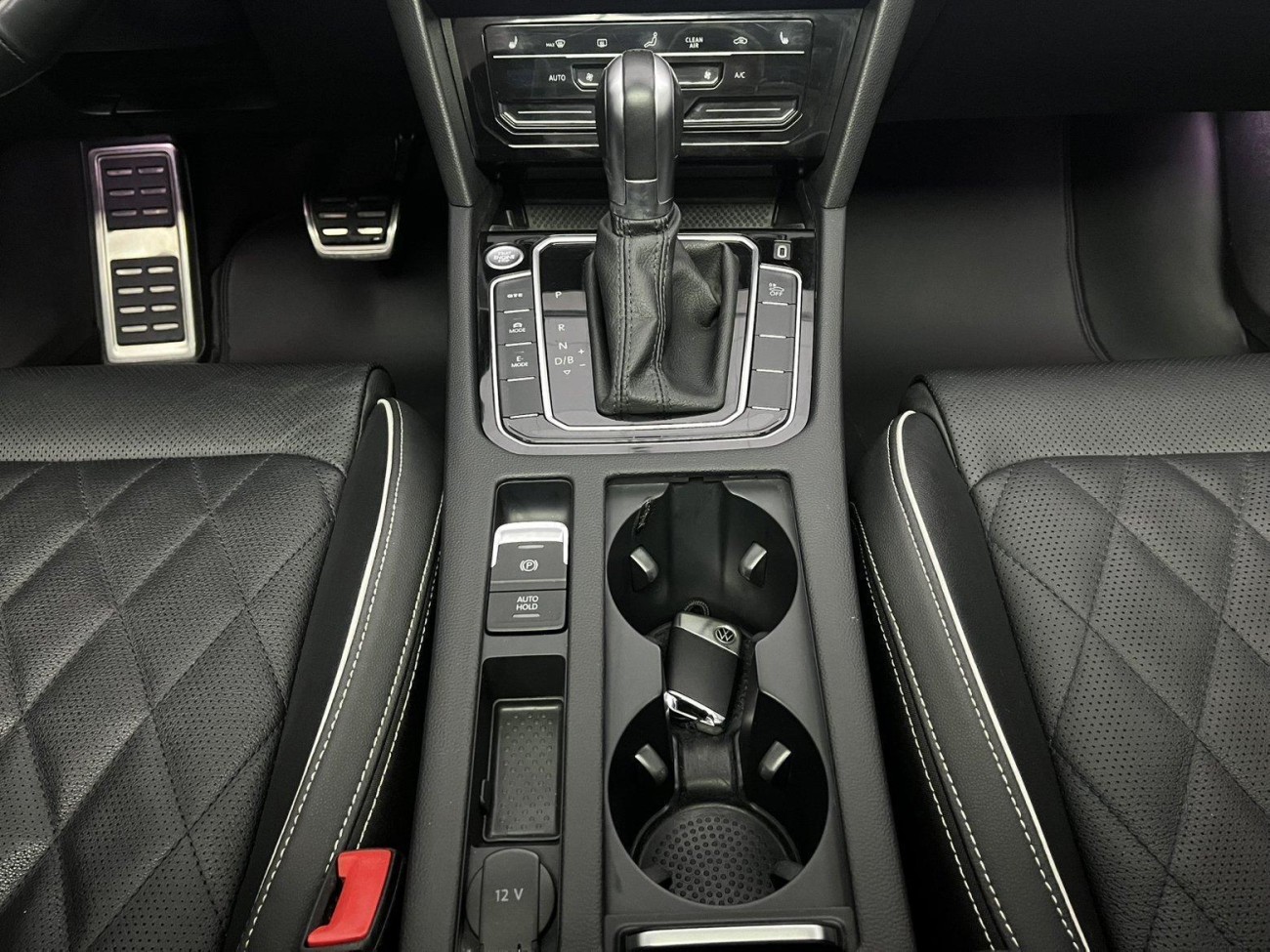 Volkswagen Magotan 2024