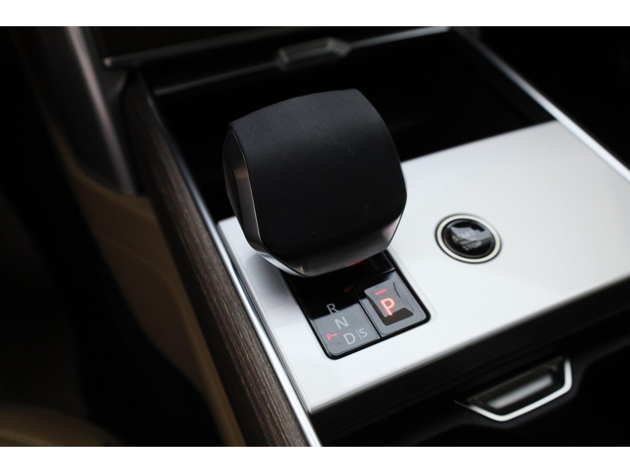 Land Rover Range Rover 2024