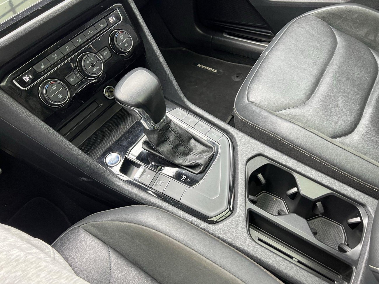 Volkswagen Tiguan L 2021