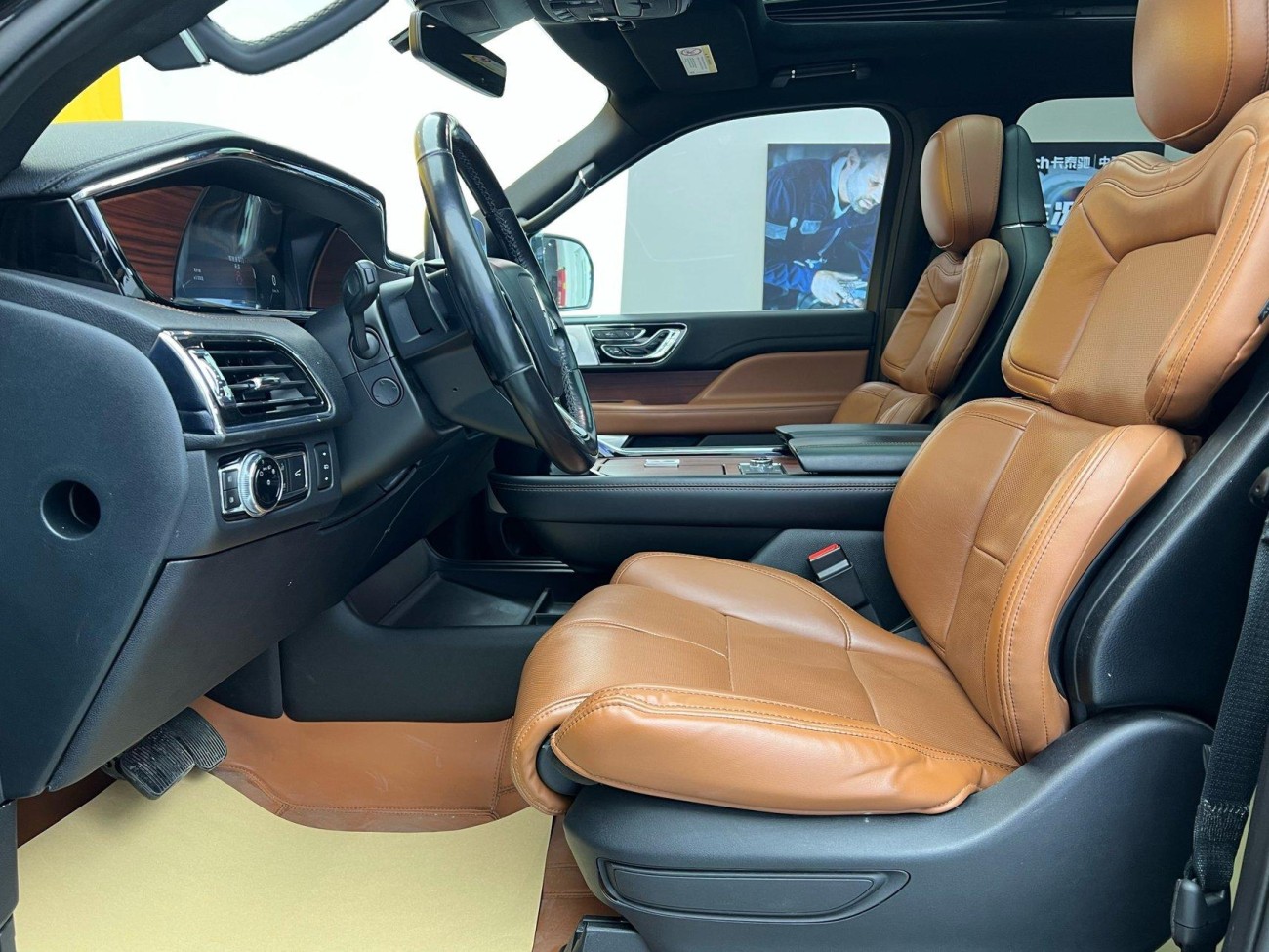 Lincoln Navigator 2021