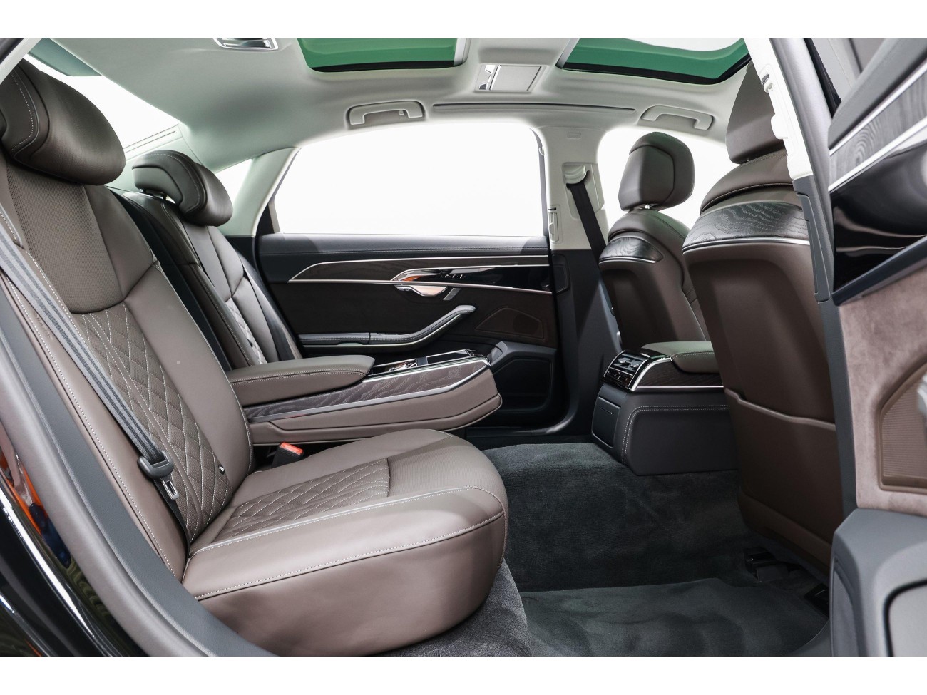 Audi A8L 50 TFSI 2024