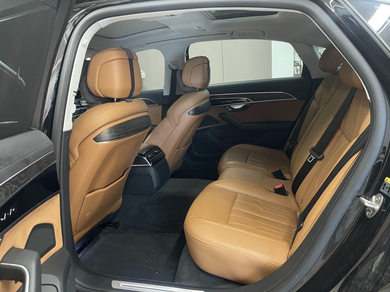 Audi A8L 45 TFSI 2023