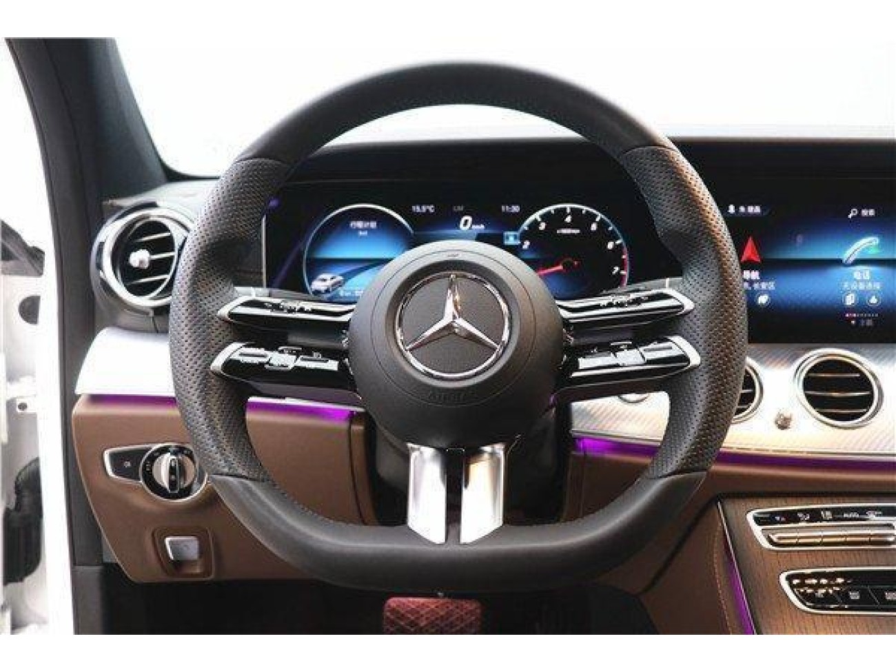 Mercedes-Benz E 300 L 2022